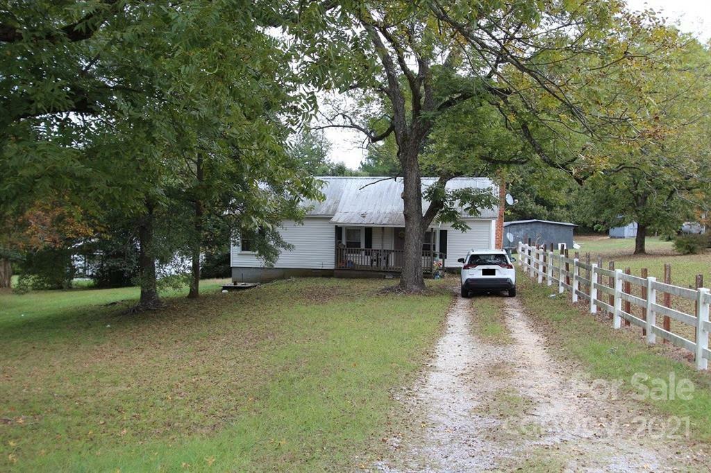 Property Photo:  315 S Park Road  NC 28170 