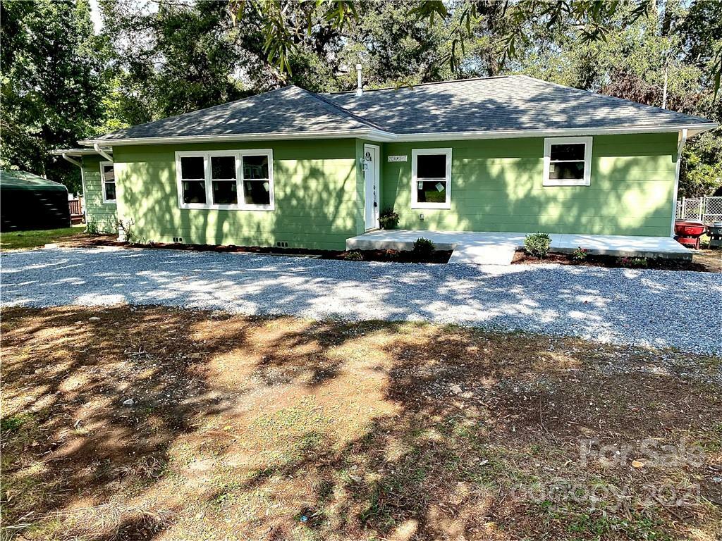 Property Photo:  202 Ramsey Street  NC 28021 