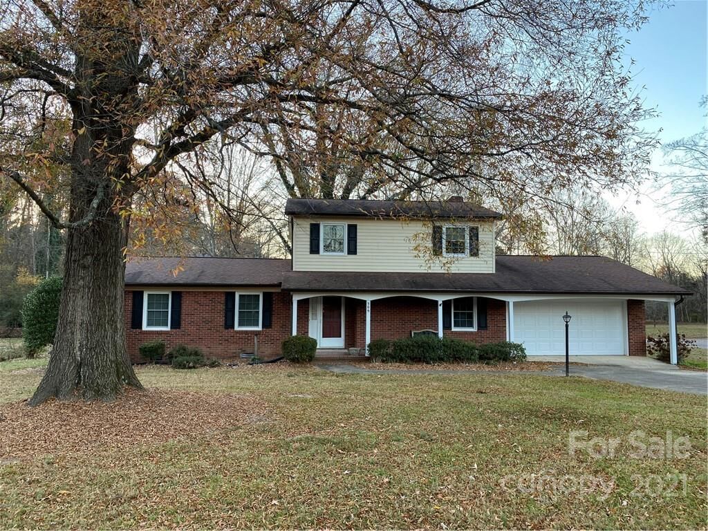 Property Photo: 309 Crowell Lane NC 28146