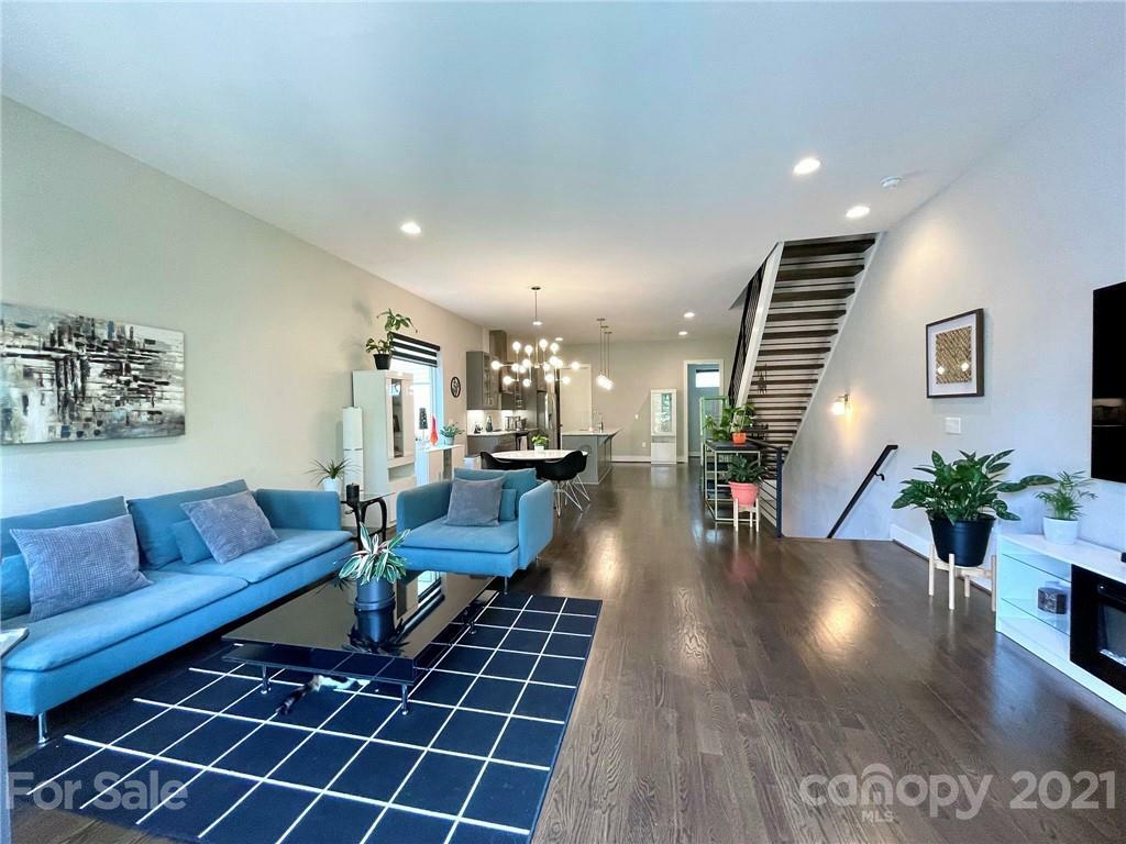 Property Photo: 936 Westbrook Drive A NC 28202