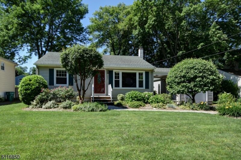 Property Photo:  206 S Martine Ave  NJ 07023 