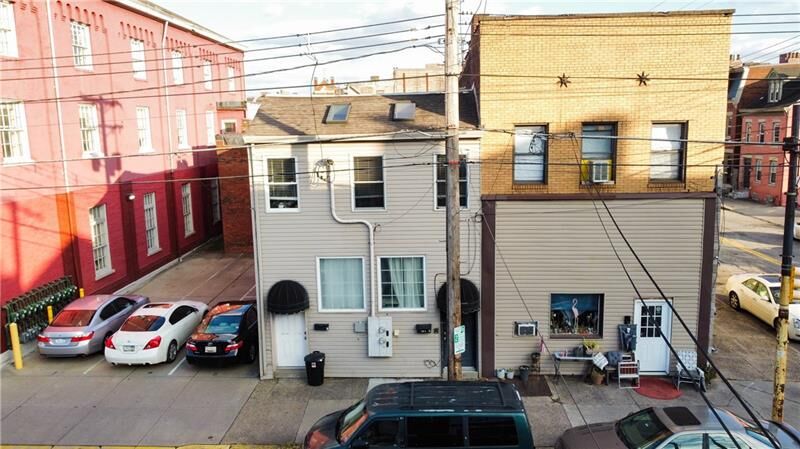 Property Photo:  105 S 18th St  PA 15203
