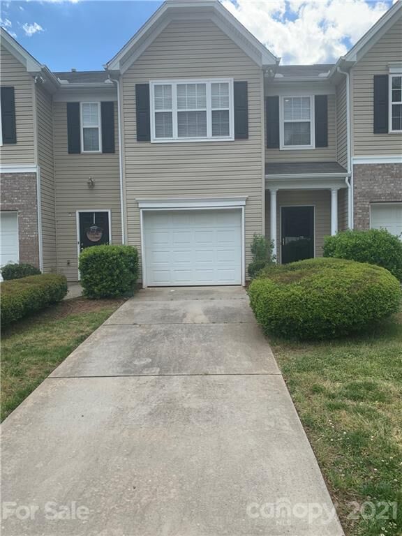 Property Photo:  7543 Abigail Glen Drive  NC 28212 