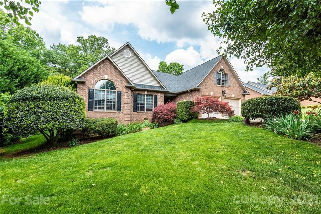 Property Photo:  1085 Merrywood Drive  NC 28658 