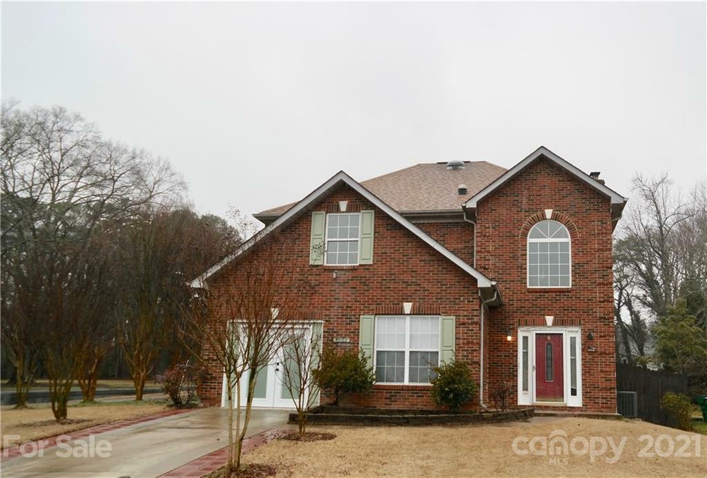 Property Photo:  7001 Brighton Brook Drive  NC 28212 