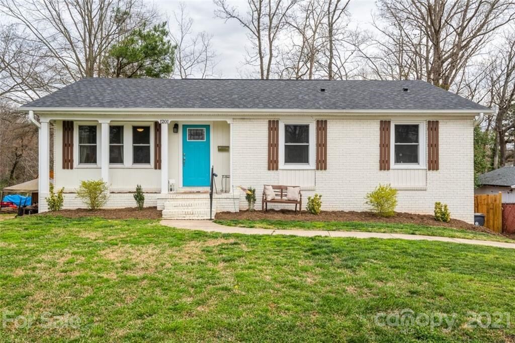 Property Photo:  1201 Grovewood Drive  NC 28208 