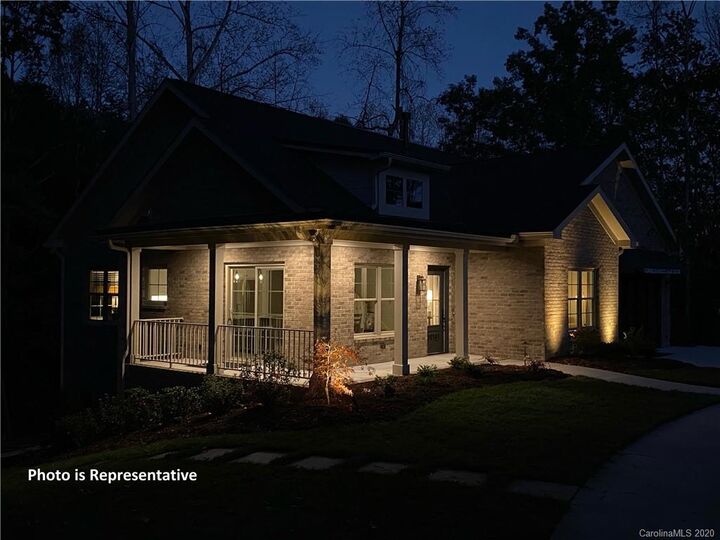 Property Photo: 21045 Cornelia Grove Way 104 NC 28031