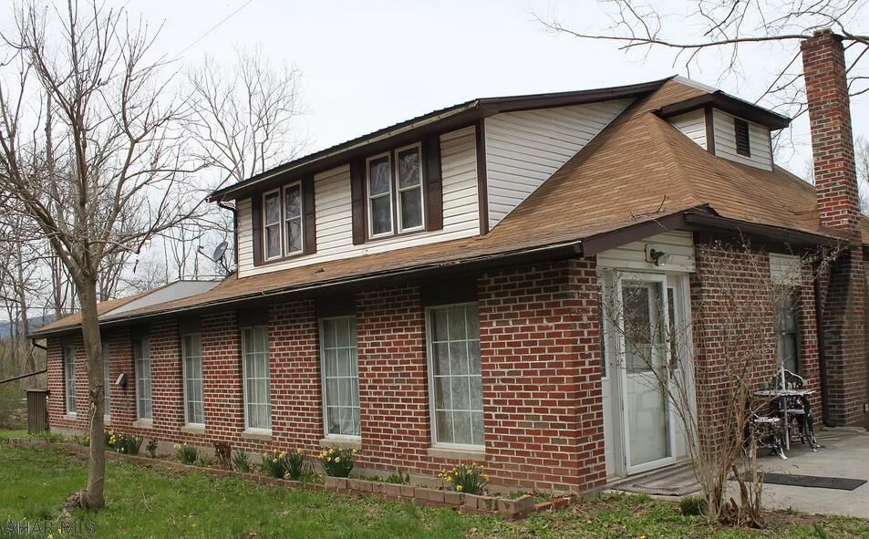 Property Photo: 8781 Great Cove Road PA 17238