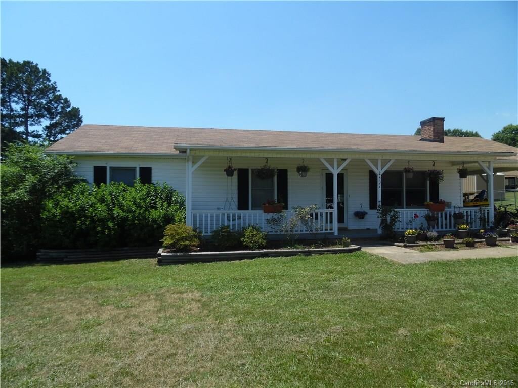 Property Photo: 2607 Teague Street NC 28092