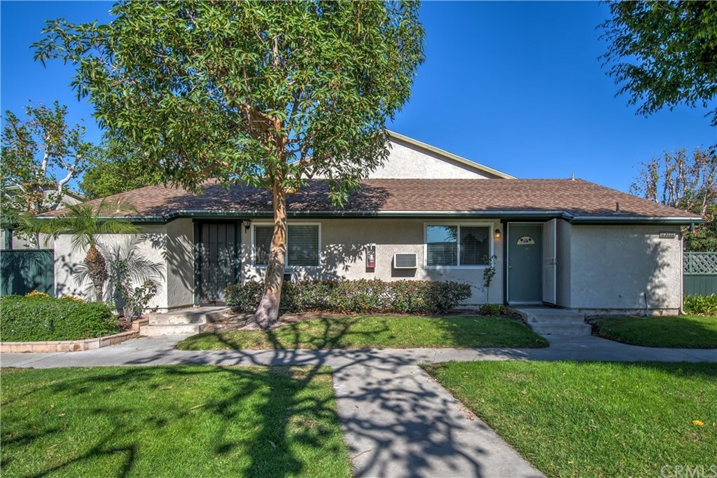 Property Photo:  23222 Orange Avenue 2  CA 92630 