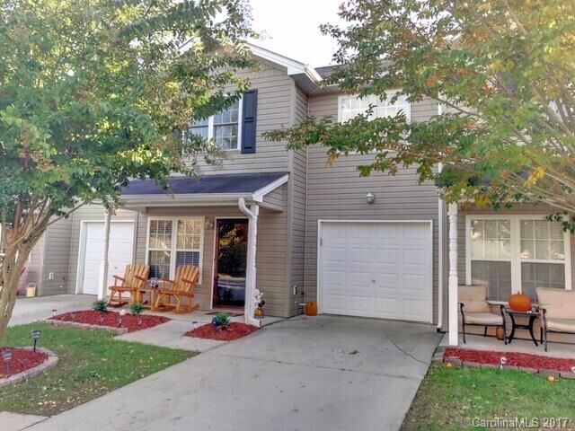 Property Photo:  22 Yorktown Circle 4  NC 28732 