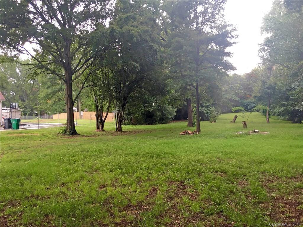Property Photo: 4432 E Wt Harris Boulevard NC 28215