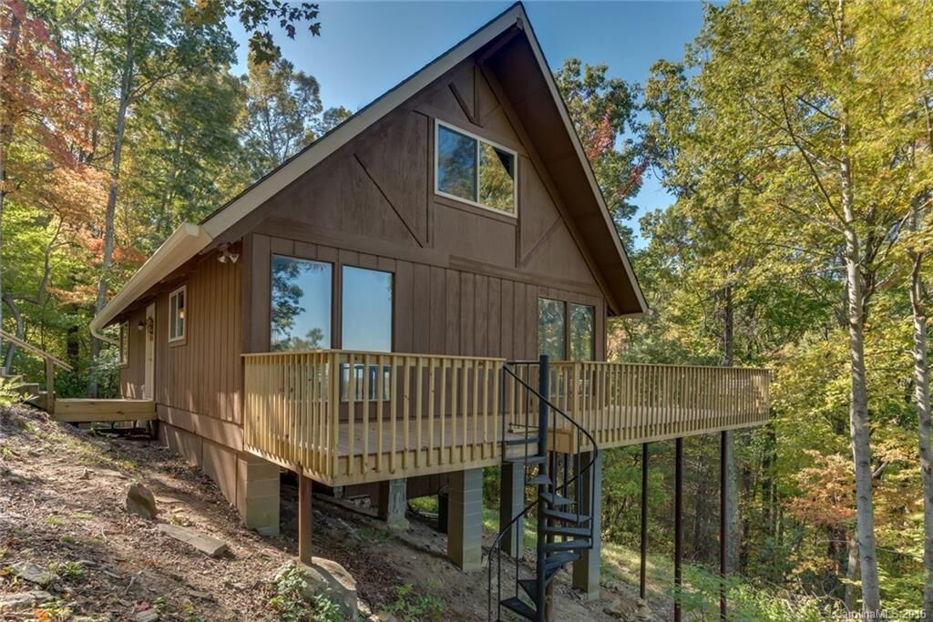 Property Photo: 1550 Melrose Mountain Road NC 28782