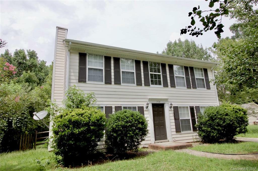 Property Photo:  9510 Huntsham Road  NC 28227 