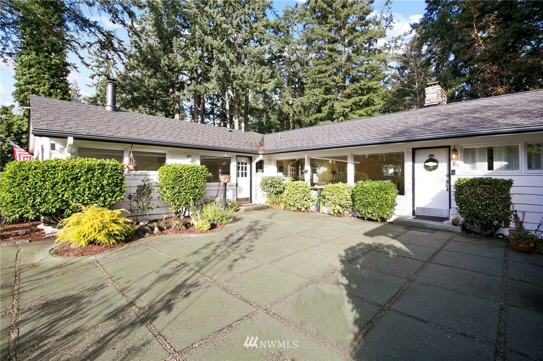 Property Photo:  8 Forest Glen Lane SW  WA 98498 