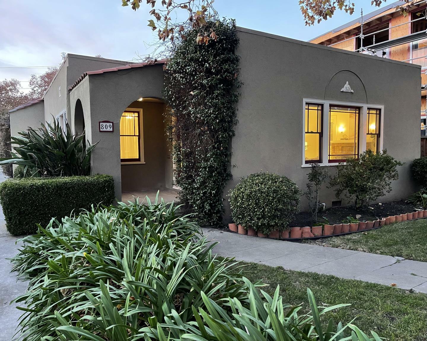 Property Photo:  809 Harding Avenue  CA 95126 