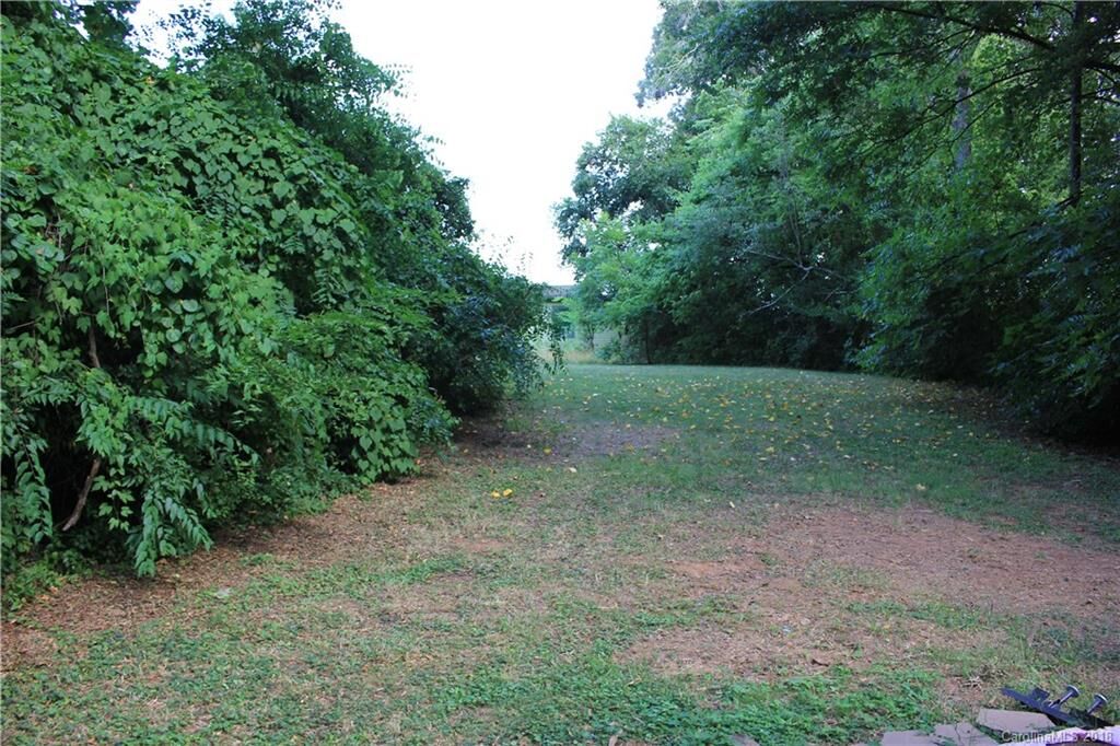 Property Photo: 320 Linwood Avenue NC 28216