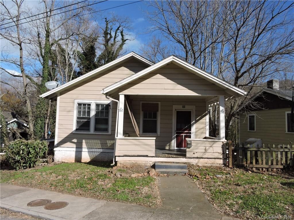 Property Photo: 82 Madison Avenue 2 NC 28801