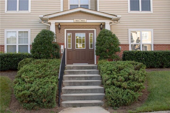 9033 McDowell Creek Court  Cornelius NC 28031 photo