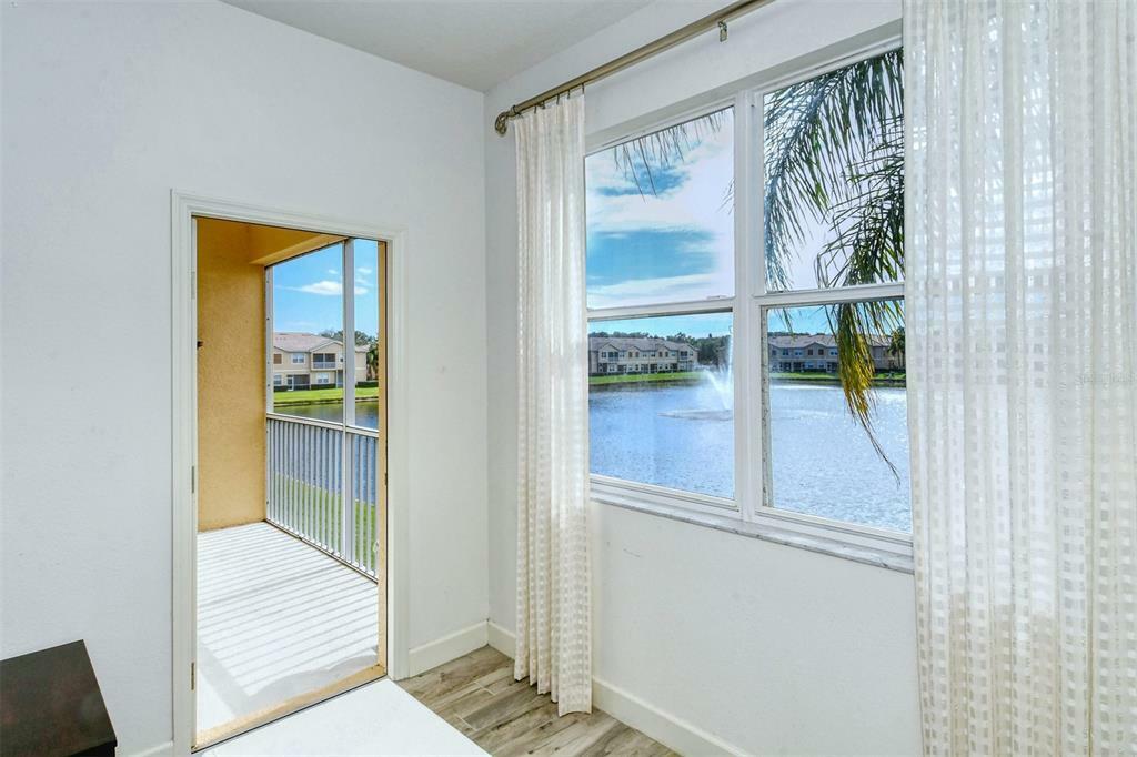 Property Photo: 3450 Parkridge Circle 33-204 FL 34243