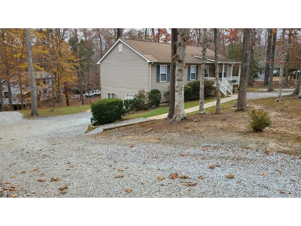 Property Photo:  2 Oliver Ct  VA 22963 