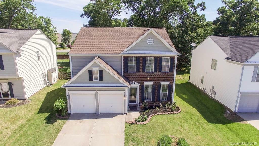 Property Photo: 5710 Bentgrass Run Drive NC 28269
