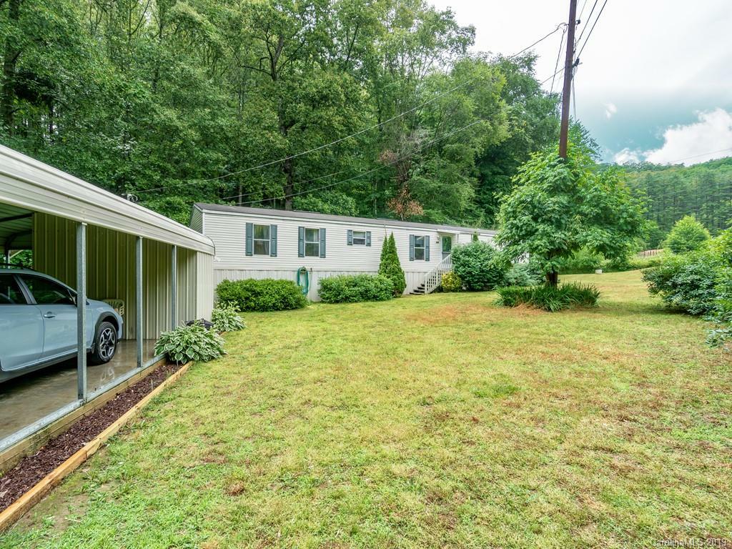 Property Photo:  195 Hughes Road  NC 28786 