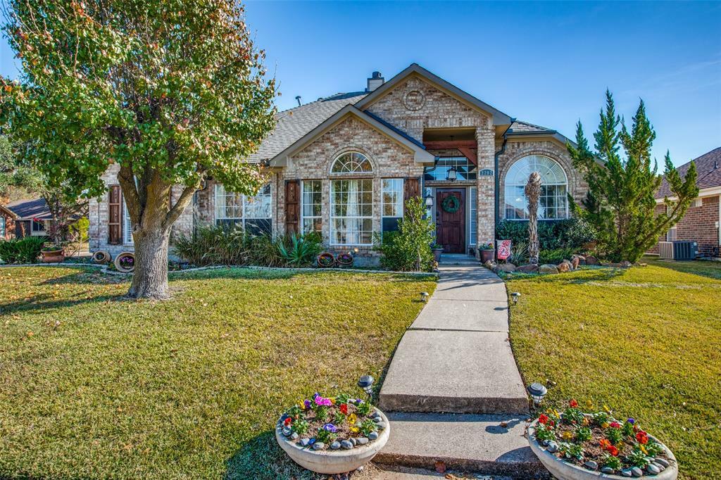Property Photo: 2202 Fallen Wood TX 75181