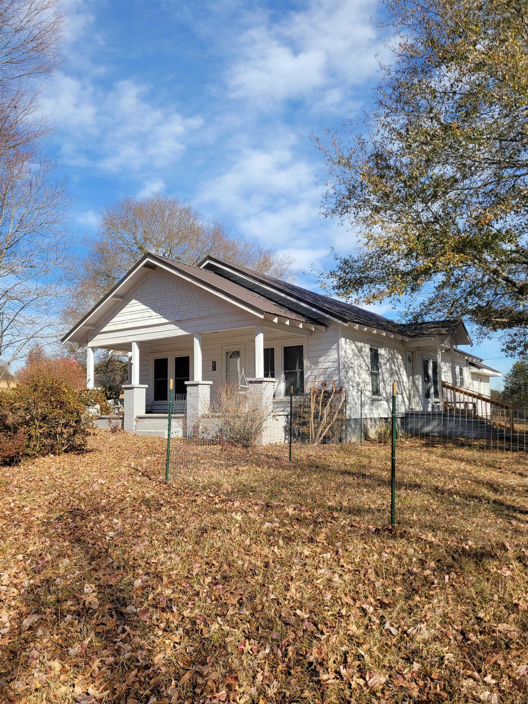 Property Photo: 5151 Henderson Hill Rd. SC 29323-9308
