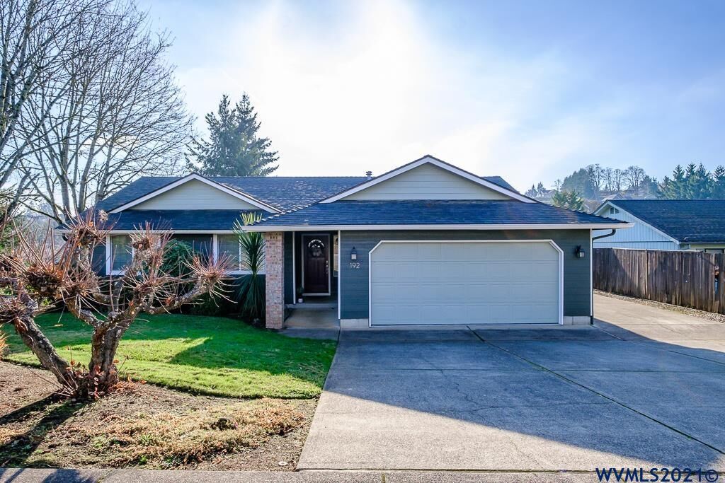 Property Photo: 192 Carnelia St SE OR 97306