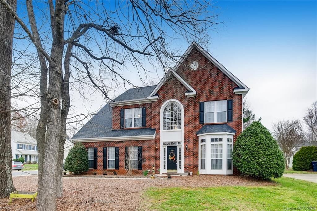 Property Photo: 612 Summerston Lane NC 28079