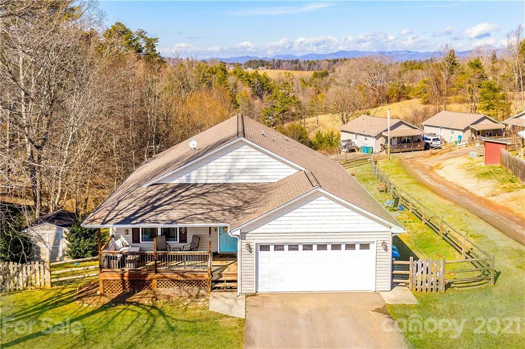 Property Photo:  370 Sheppard Branch Road  NC 28787 