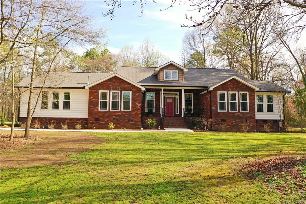 Property Photo:  4301 Middle Stream Road  NC 28213 