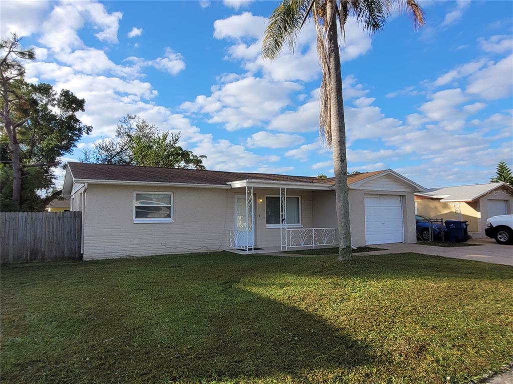 Property Photo: 3028 Fairmount Drive FL 34691