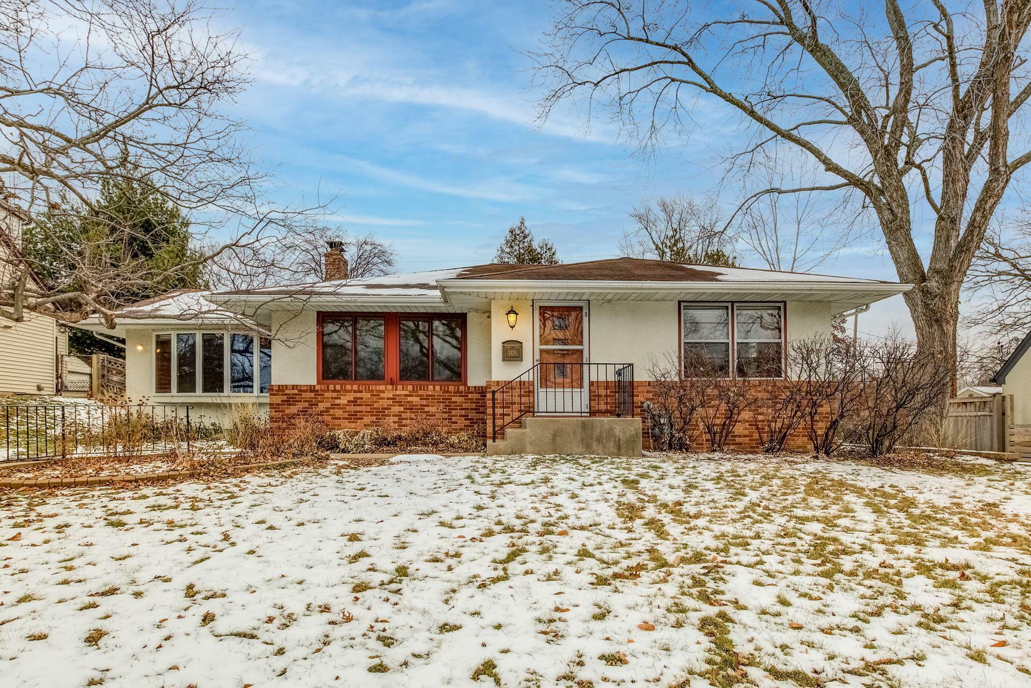 Property Photo:  1426 Sumner Street  MN 55116 