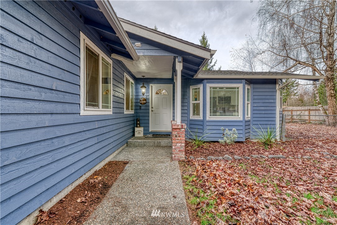 Property Photo: 9121 157th Street E WA 98375