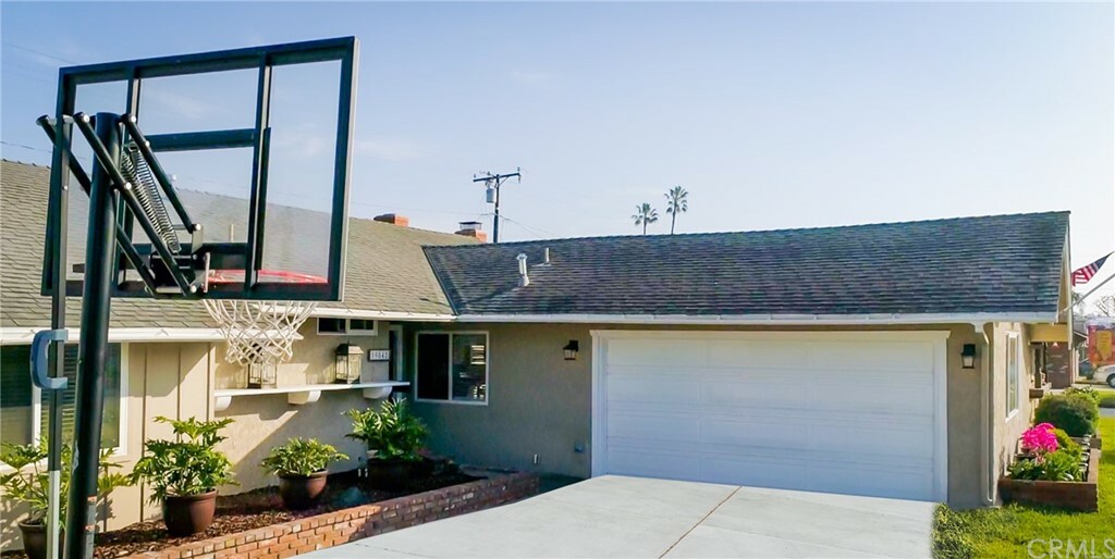 Property Photo: 19842 Potomac Lane CA 92646