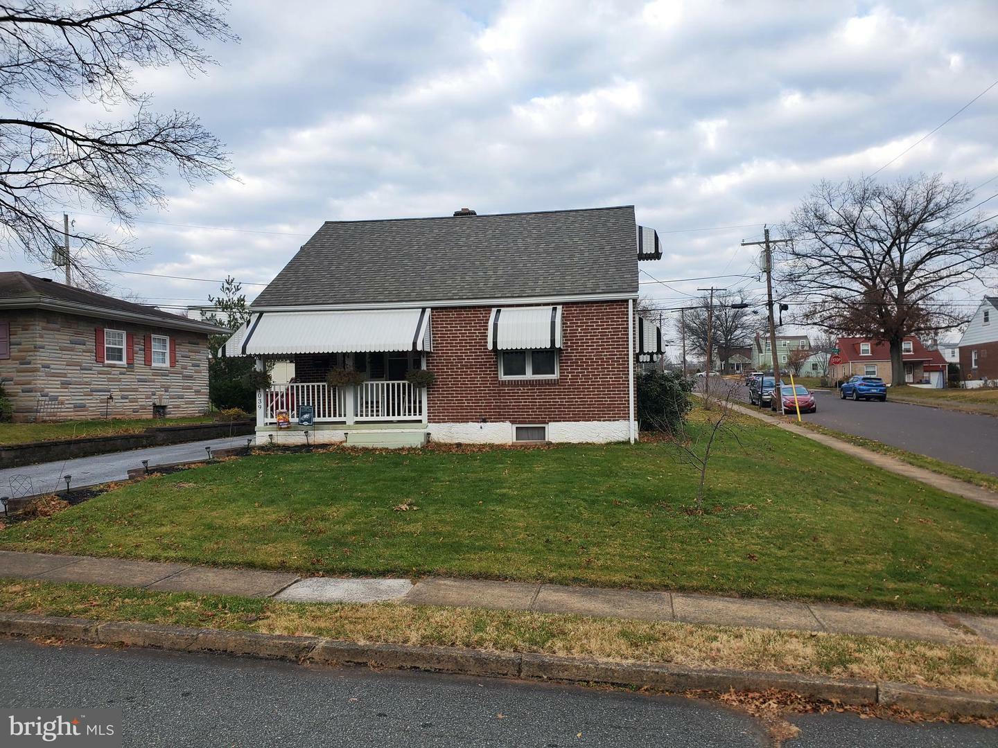 Property Photo:  1039 Park Drive  PA 19464 