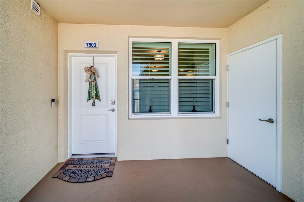 Property Photo:  960 Starkey Road 7503  FL 33771 