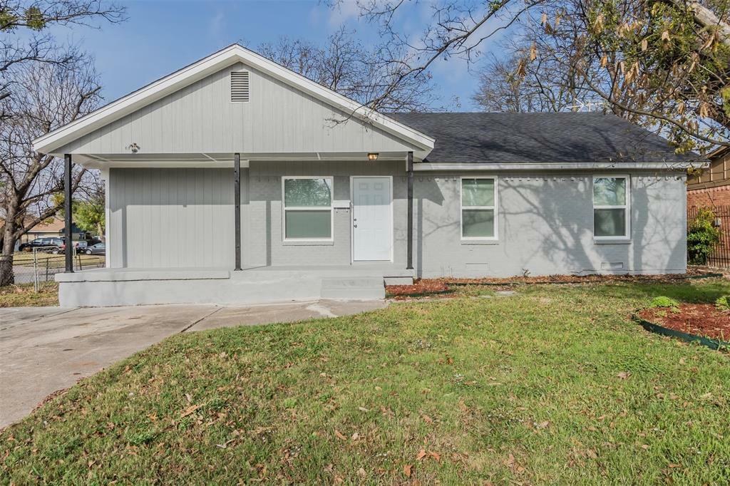 Property Photo:  1301 Ridgeview Street  TX 75149 