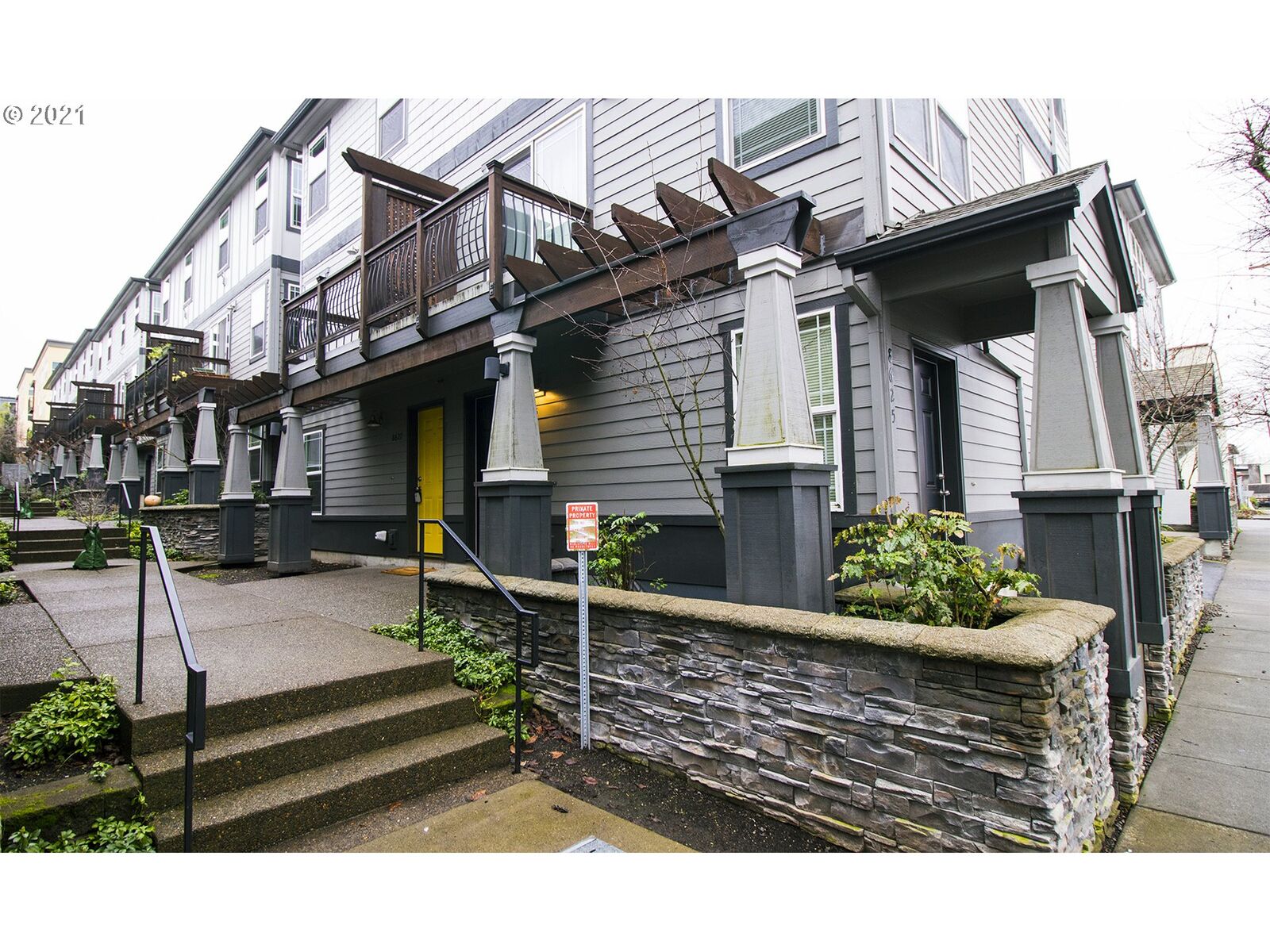 Property Photo:  8627 N Crawford St  OR 97203 