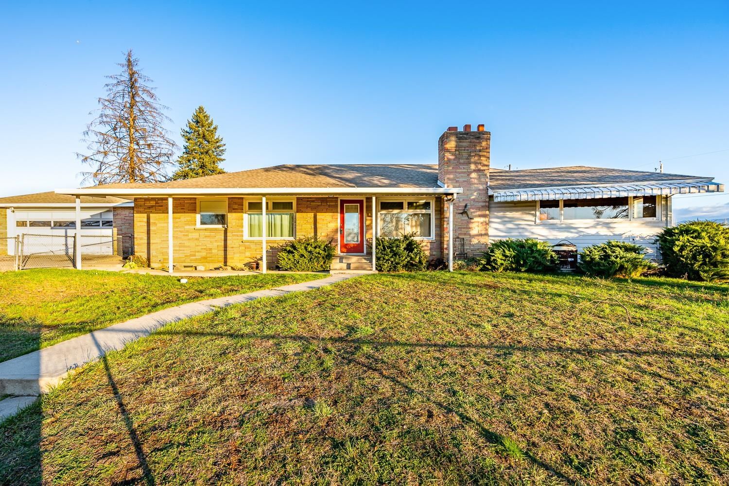 Property Photo:  13221 E Trent Rd  WA 99216 