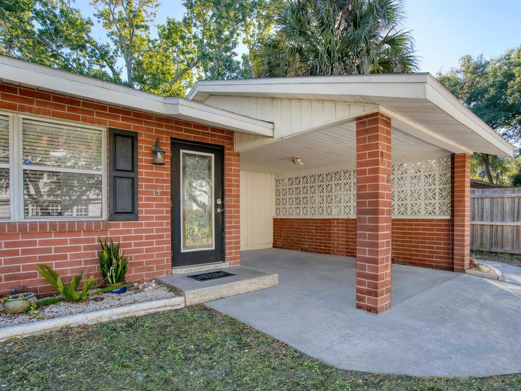 Property Photo:  978 Tennessee Lane  FL 34234 