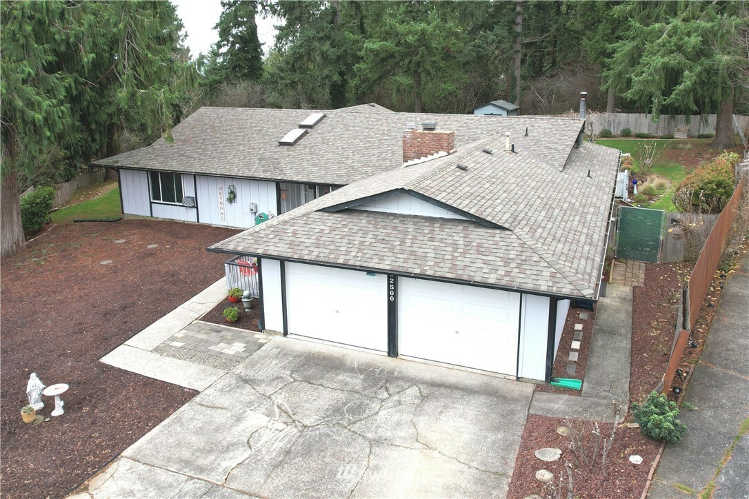 Property Photo:  32500 108th Avenue SE  WA 98092 