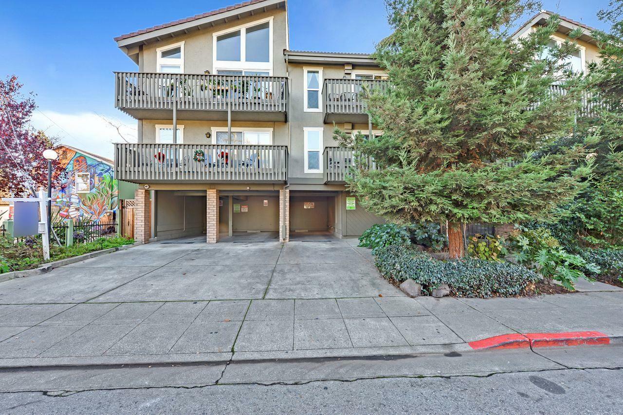 Property Photo: 480 East O'Keefe Street 309 CA 94303
