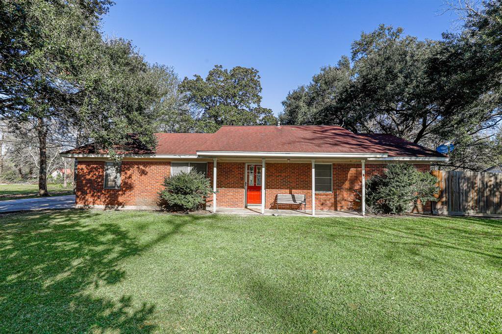 Property Photo:  174 County Road 2363  TX 77575 