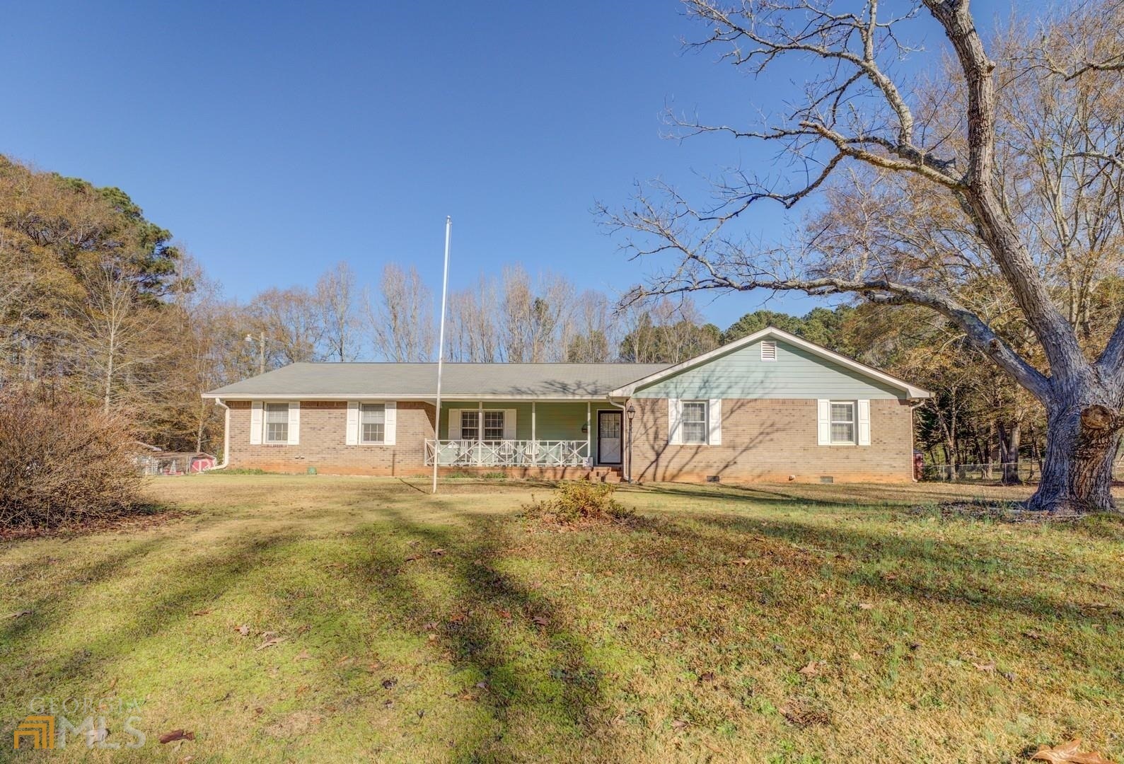 Property Photo: 574 Hearthstone Court GA 30094