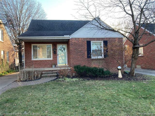 Property Photo:  21176 Lochmoor Street  MI 48225 