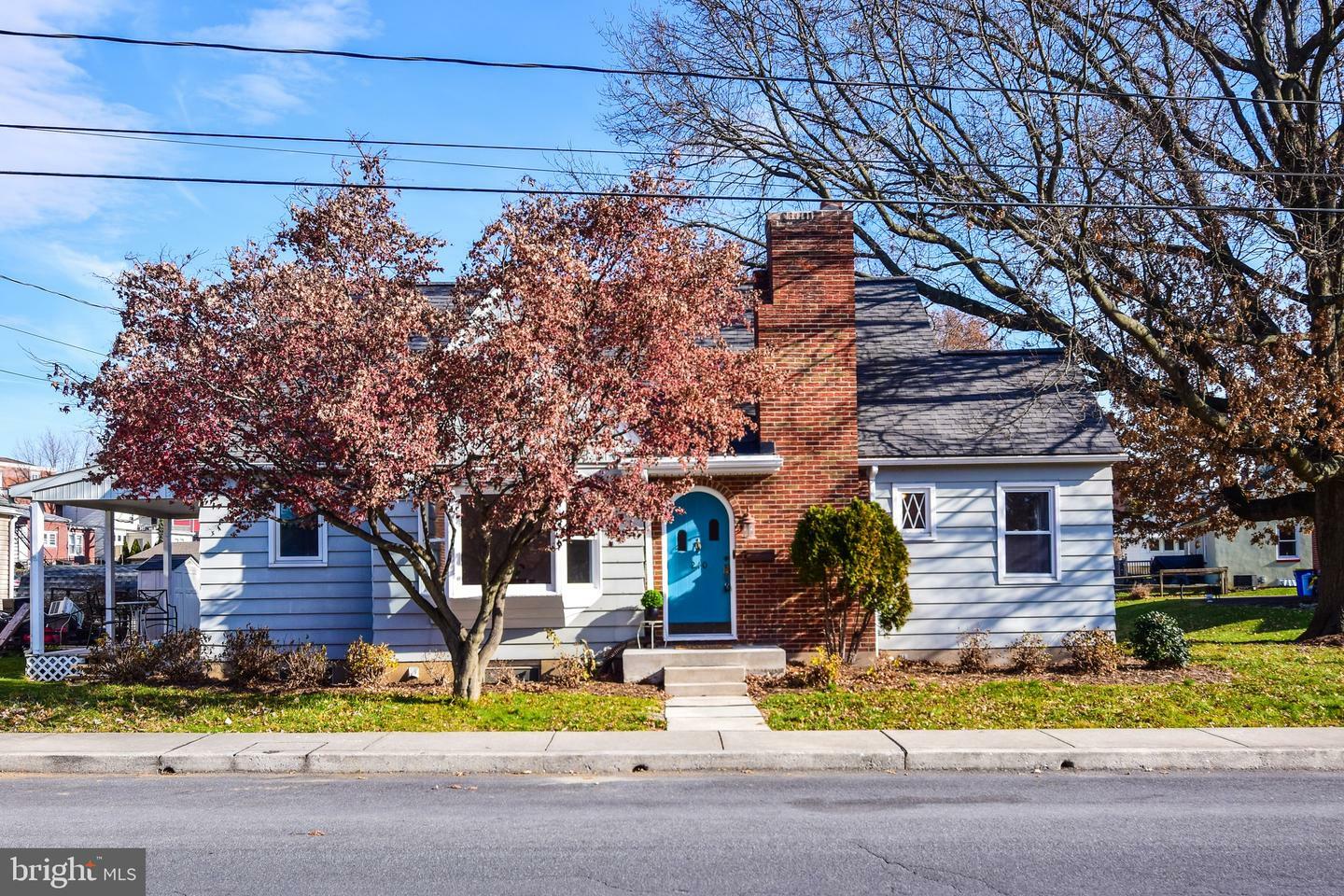 Property Photo:  240 Spruce Street  PA 17057 