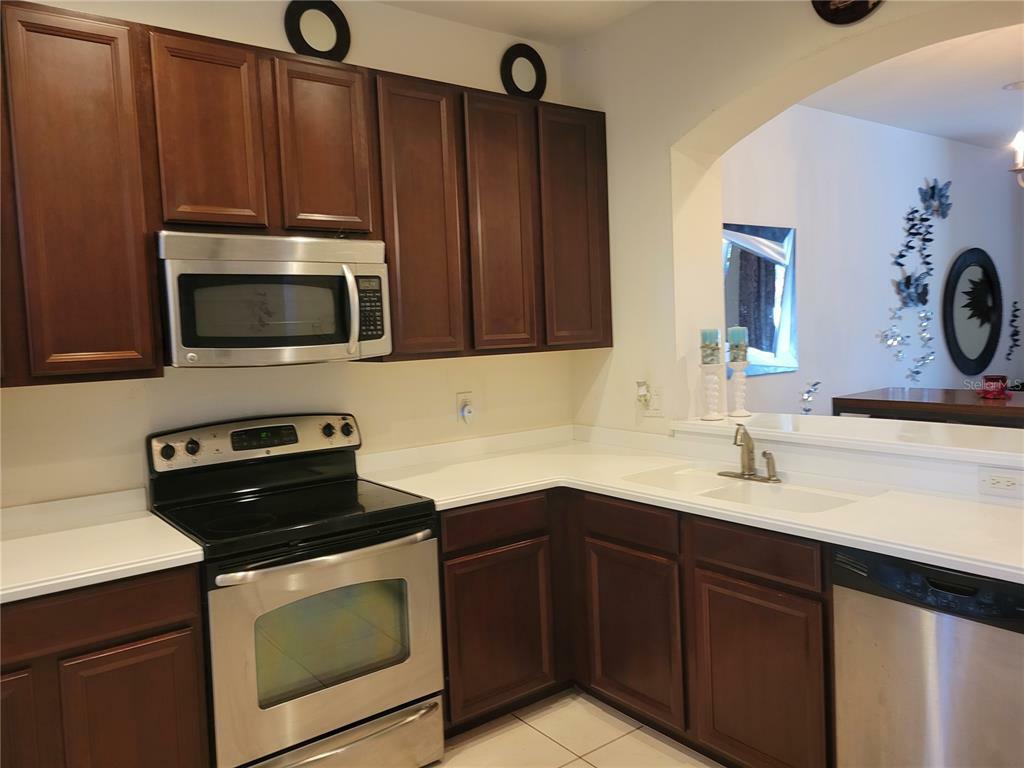 Property Photo: 1185 Grantham Drive FL 34234